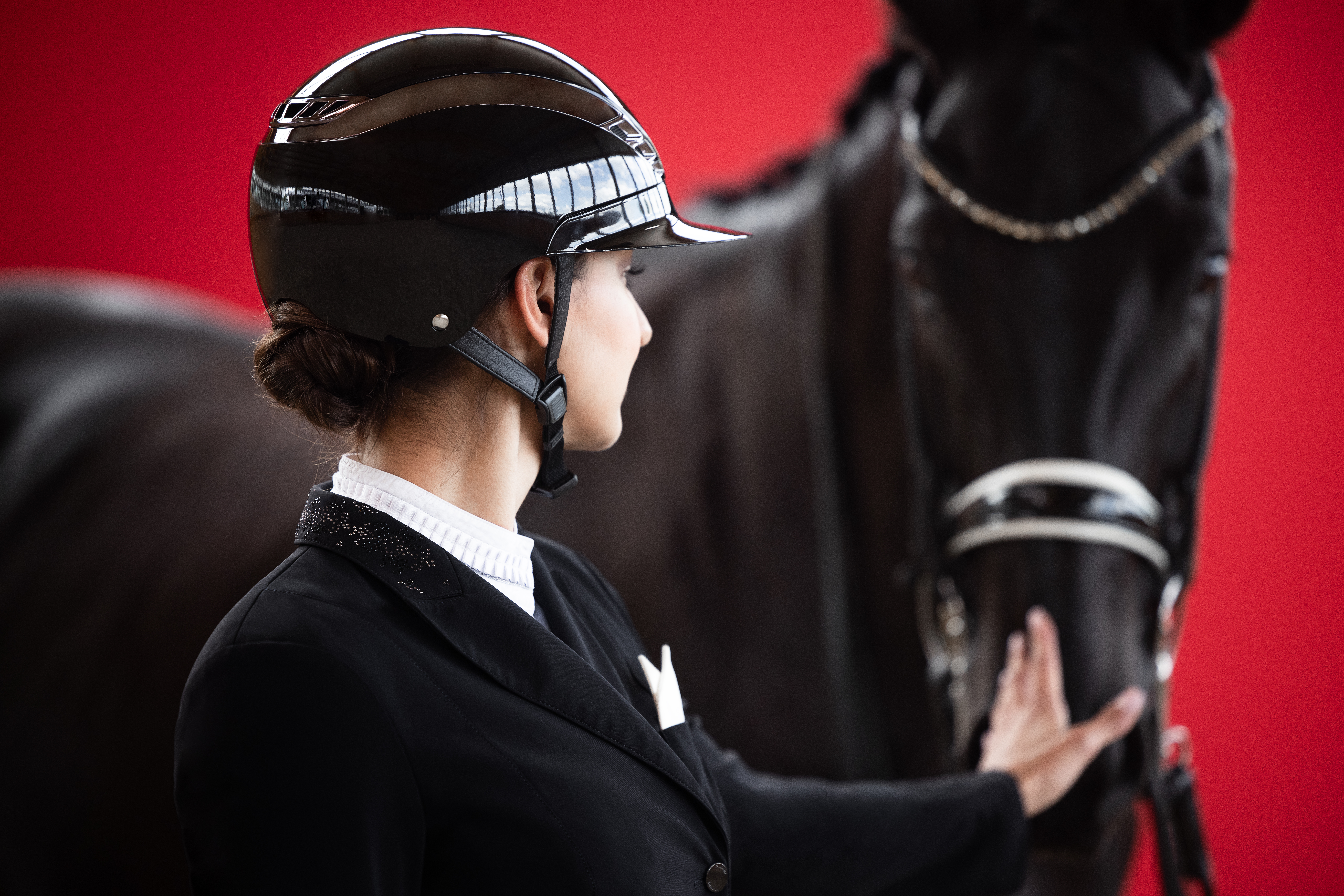 Pikeur Reithelm AirLuxe Chrome L.V. Pikeur Reithelm AirLuxe Chrome L.V.